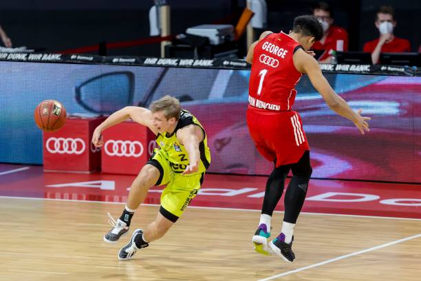 敌巴塞罗那 敌巴塞罗那